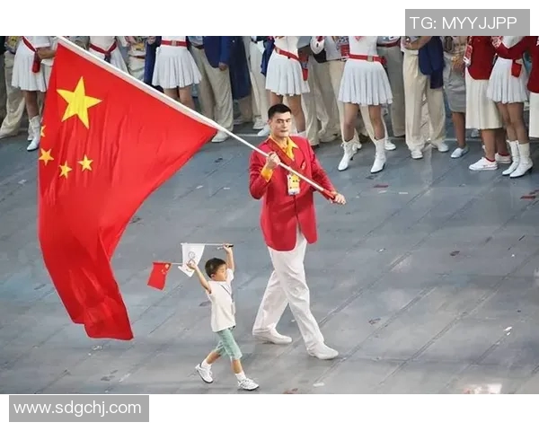 扬州小姚明的篮球梦想与成长之路：从地方小将到全国瞩目的新星