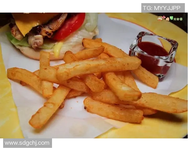 外国足球明星聚餐分享美食体验与文化交流的精彩瞬间