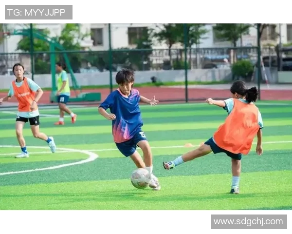 璀璨星空下的足球传奇与梦想追逐之旅