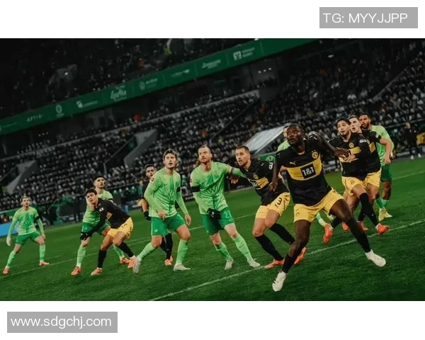 篮球与足球明星精彩瞬间合集展现运动魅力与激情对决 篮球与足球明星精彩瞬间合集展现运动魅力与激情对决